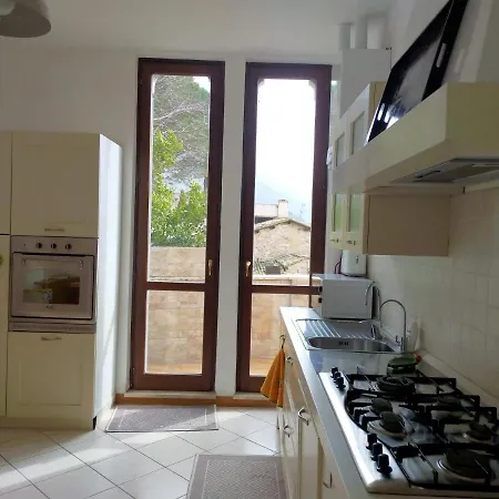 Appartamento A Palazzo Spagnoli Lt31204 *