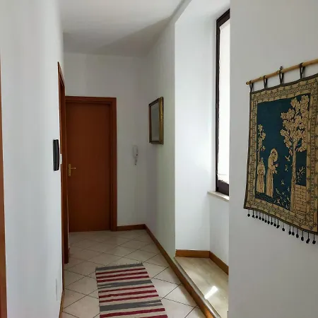Апартаменты Appartamento A Palazzo Spagnoli Lt31204 *